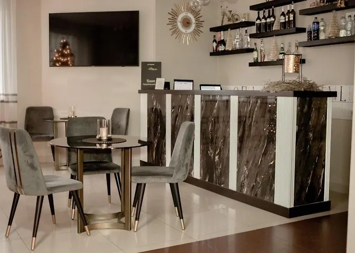 опал Hotel *